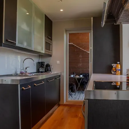 Hyggelig Toppleilighet Naer Sentrum Apartamento *