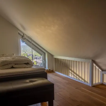 Hyggelig Toppleilighet Naer Sentrum